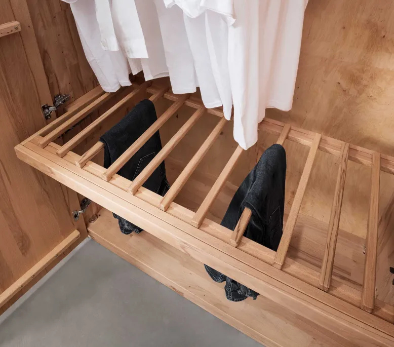 Colorado Kleiderschrank aus Vollholz