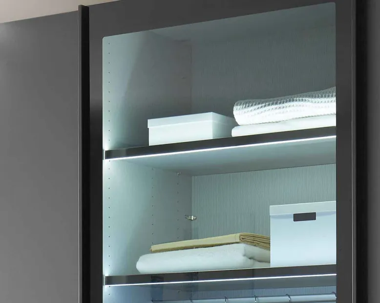 Dubai Kleiderschrank mit durchsichtigen Glastüren