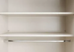 Extenso Kleiderschrank mit Spiegel