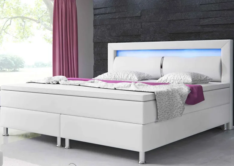 Polsterbett mit LED