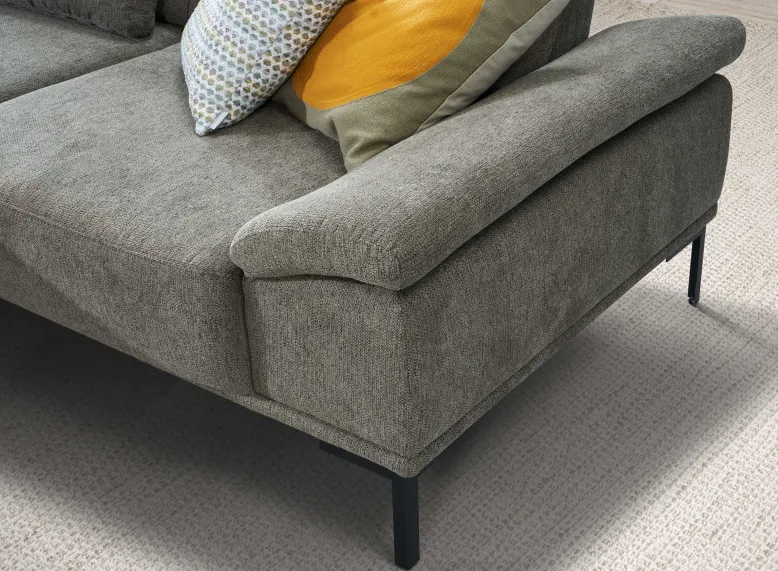 Sofa mit Sitztiefenverstellung