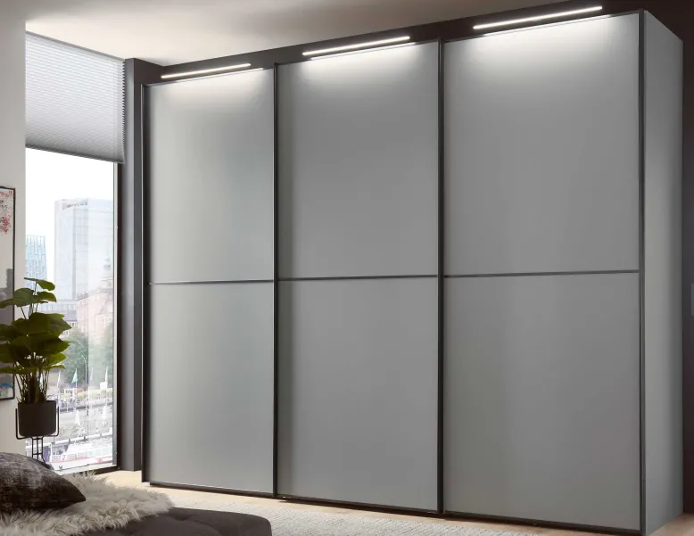 Staud Sinfonie Plus Kleiderschrank grau