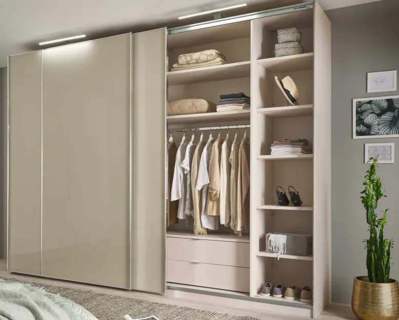 Staud Sonett Schwebetürenschrank mit Spiegel