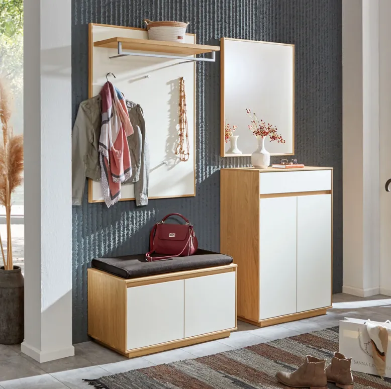 V100 Garderobe mit Sitzbank